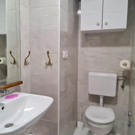Apartment Castle Pfaff Centar *